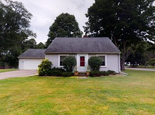 421 Brewer St, Marshall, MI 49068