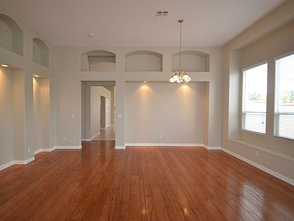 3rd image of 9828 Cantebury Rose Ln
