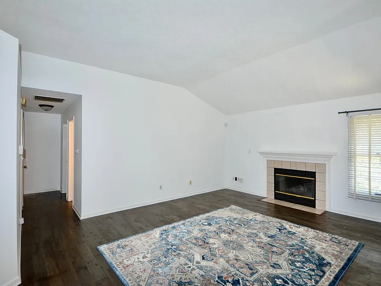 7749 Chesapeake Dr E — Photo 11