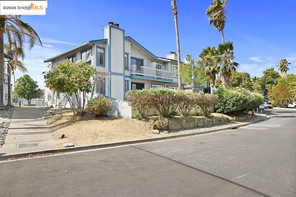 927 Lido Cir photo 1