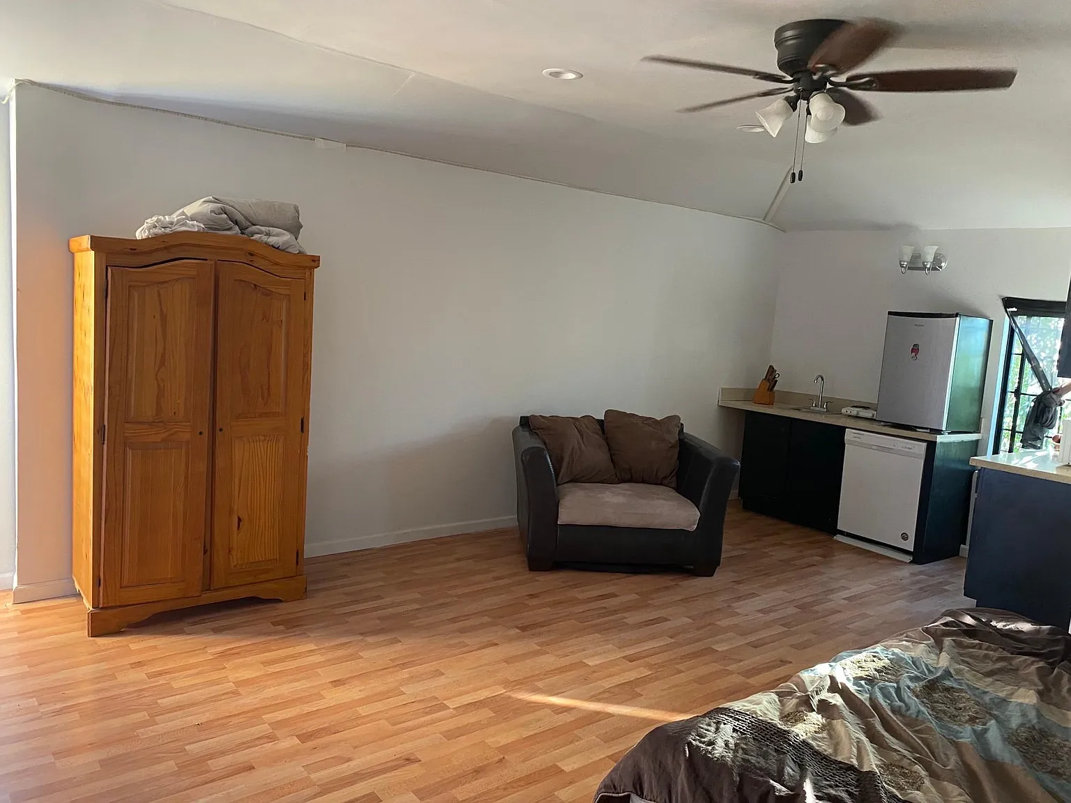 2 bed, 965 sqft, $2,500 — Photo 4