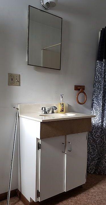 Unit 1 Bathroom