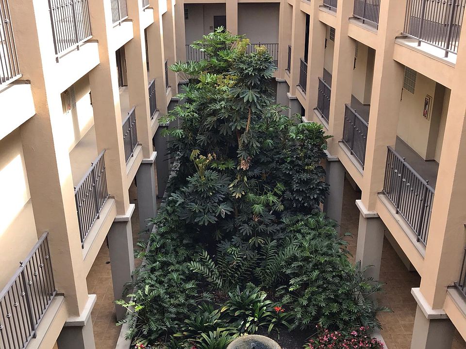 2nd image of 11670 San Vicente Blvd APT 105