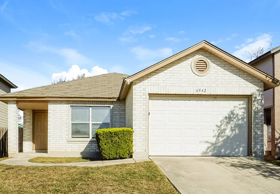 6942 Saharastone Dr