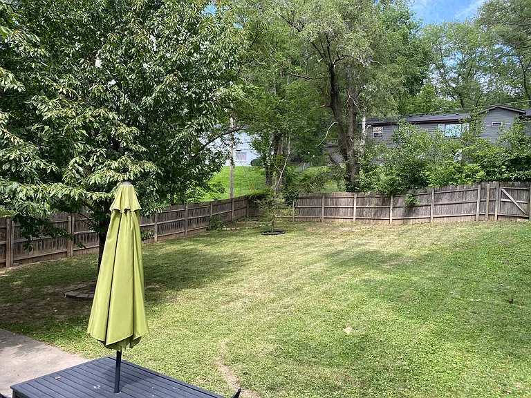 801 Terrace Ave — Photo 18