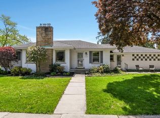 1177 Cadieux Rd, Grosse Pointe Park, MI 48230