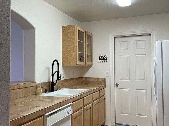 3rd image of 2630 Palisades Dr #101