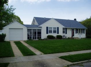 802 Carl Ct, Wantagh, NY 11793