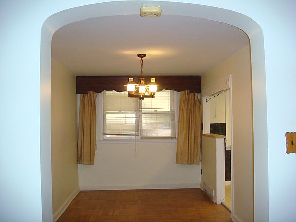 3rd image of 5920 Ella St