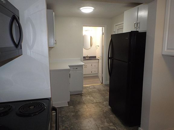 4th image of 2924 Grasmere Ave