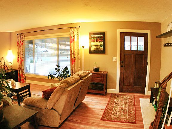 2nd image of 6422 S Lombardy Dr