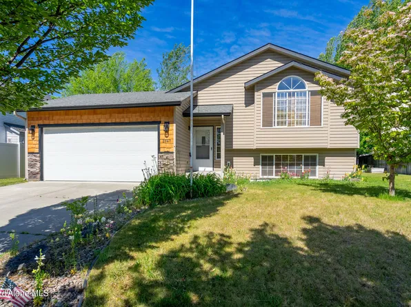 2347 N Bunchgrass Dr, Post Falls, ID 83854