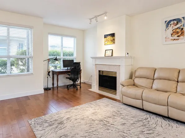 1485 Parkway Blvd #408, Coquitlam, BC V3E 3E6
