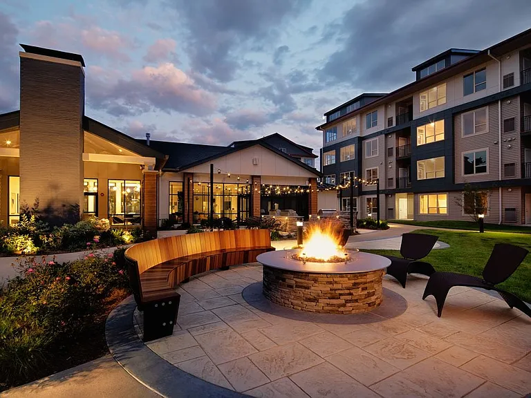 Outdoor lounge