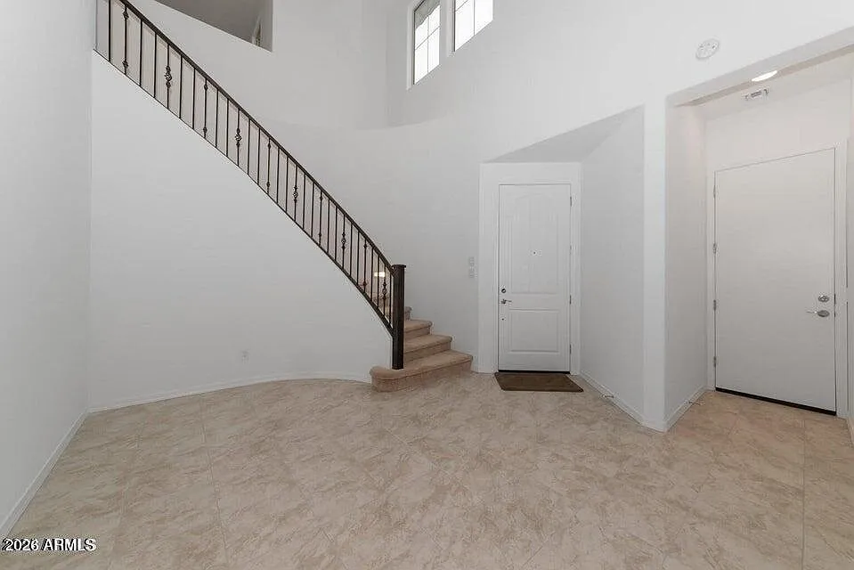 6 bed, 4.5 bath, 3693 sqft, $3,450 — Photo 4