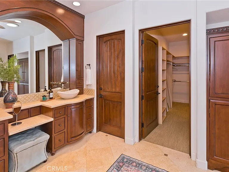 56145 Village Dr — Photo 28