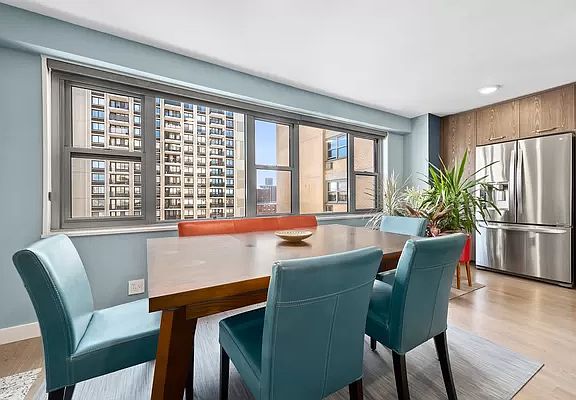 2nd image of 100 W 93rd St APT 21K