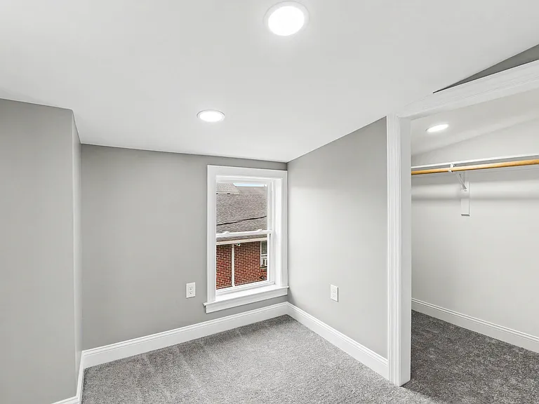 20 Walnut St — Photo 15