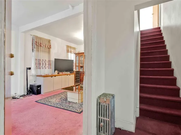 109-30 128th Street image 24 of 34