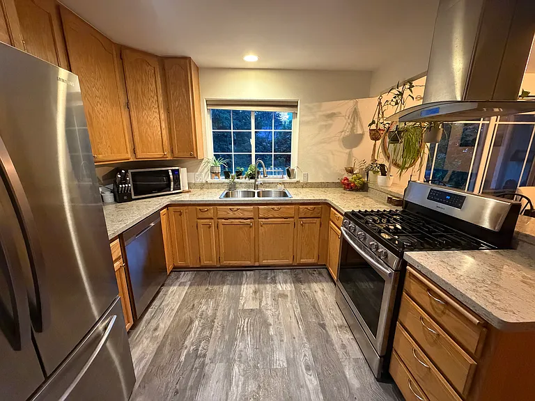 2425 Aspen Way — Photo 3