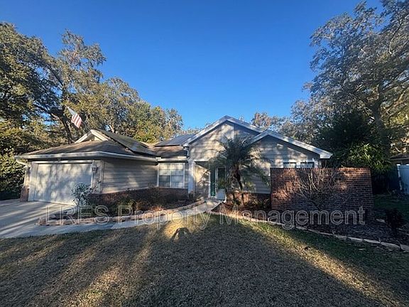 2nd image of 319 Oak Leaf Cir