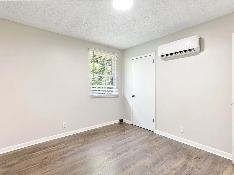 3413 Elm Hill Pike — Photo 12