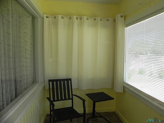 4th image of 419 E Main Ave