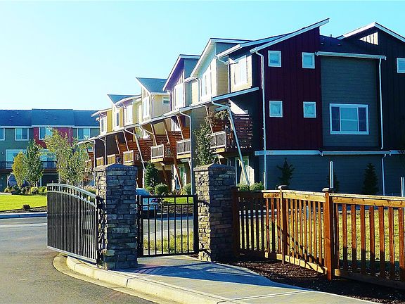 5th image of 17420 118th Avenue Ct E Unit D