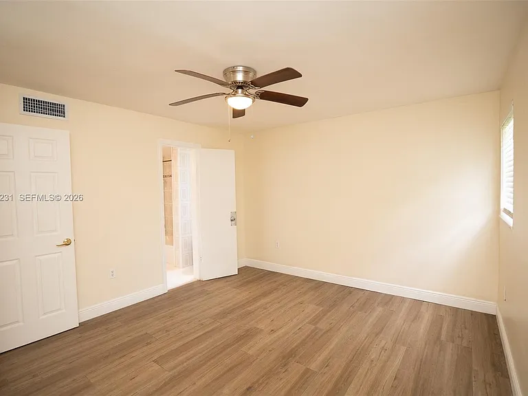 5613 Pierce St — Photo 20