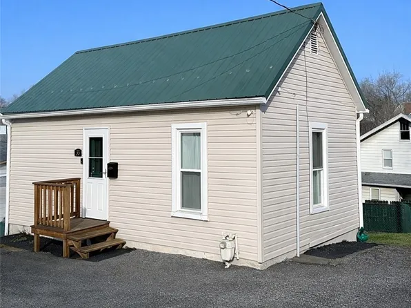 33 Violet Ave, Washington, PA 15301