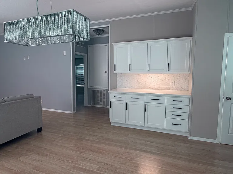 4539 Rose Ln — Photo 6