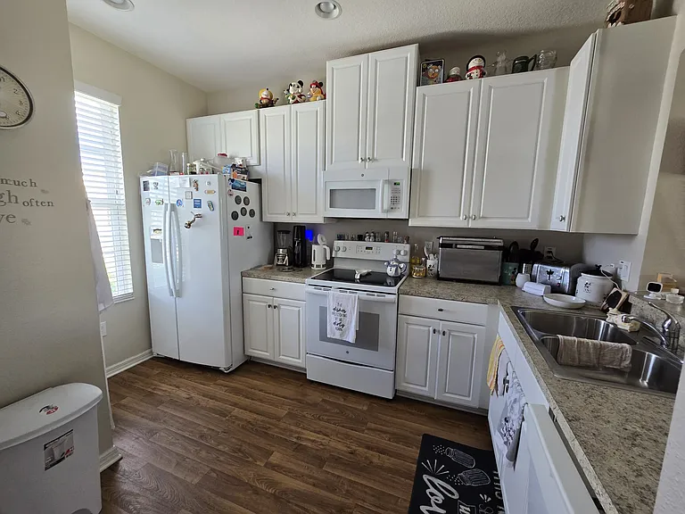 8915 Walnut Gable Ct — Photo 7