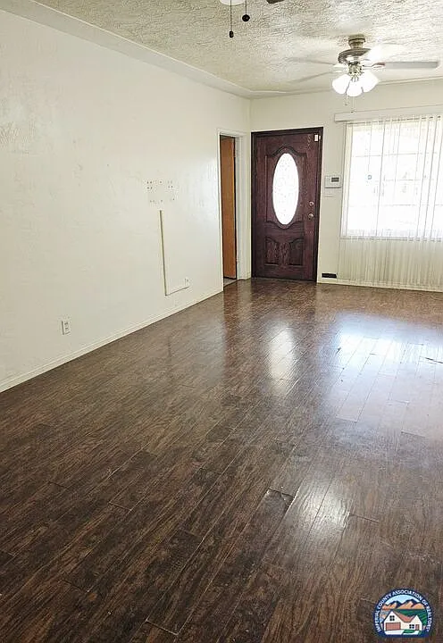 3 bed, 1.0 bath, 1144 sqft, $2,100 — Photo 4