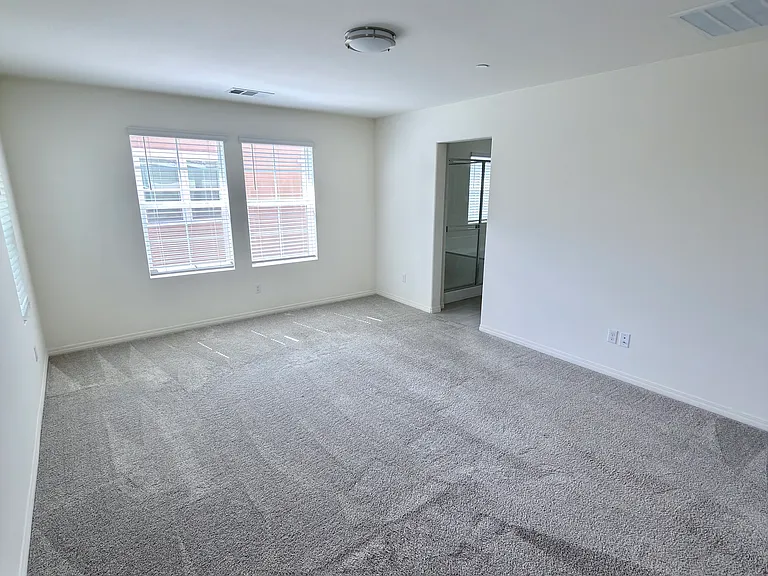 7897 Griffith Peak St — Photo 9