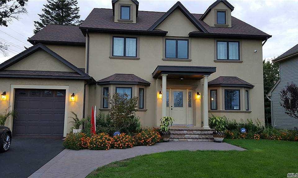 1st image of 8 Fuschetto Ct