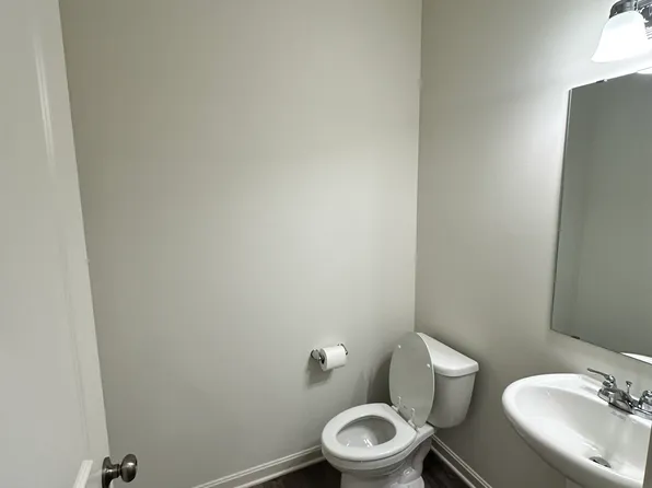 4609 Golden Eagle Dr #21, Louisville, KY 40245