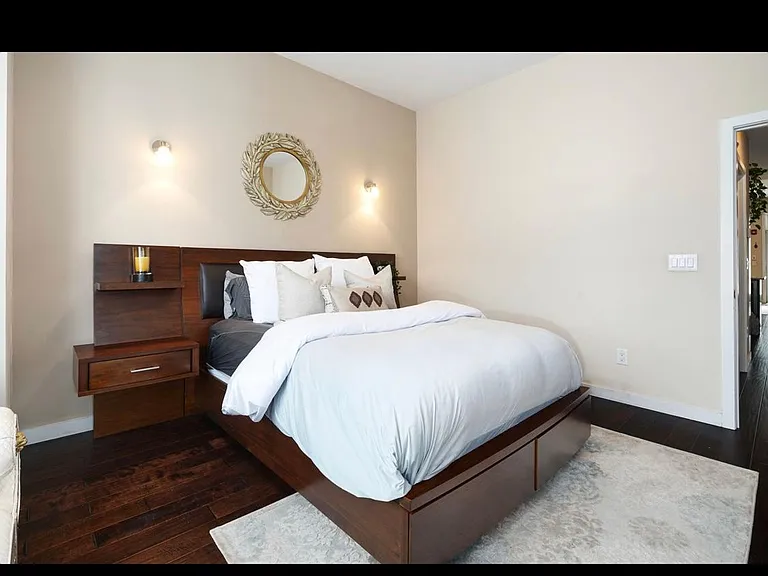 817 N Lawrence St #201 — Photo 3