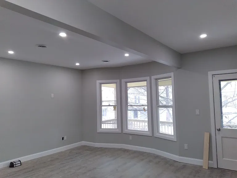14 W Erie St — Photo 11