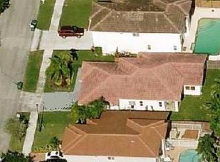 332 Via Milan Ter, Davie, FL 33325