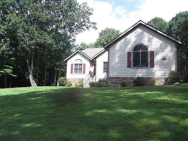 2nd image of 26 Baton Ln