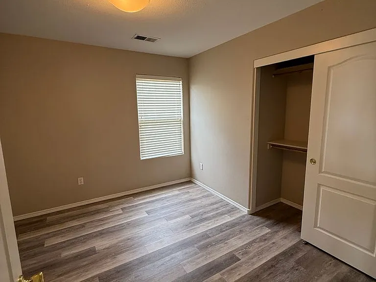 2526 Tuscan Hills Ln — Photo 17