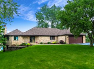3520 E Reichert Dr, Crete, IL 60417