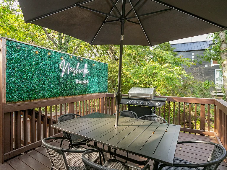 1009 Iverson Ave — Photo 17