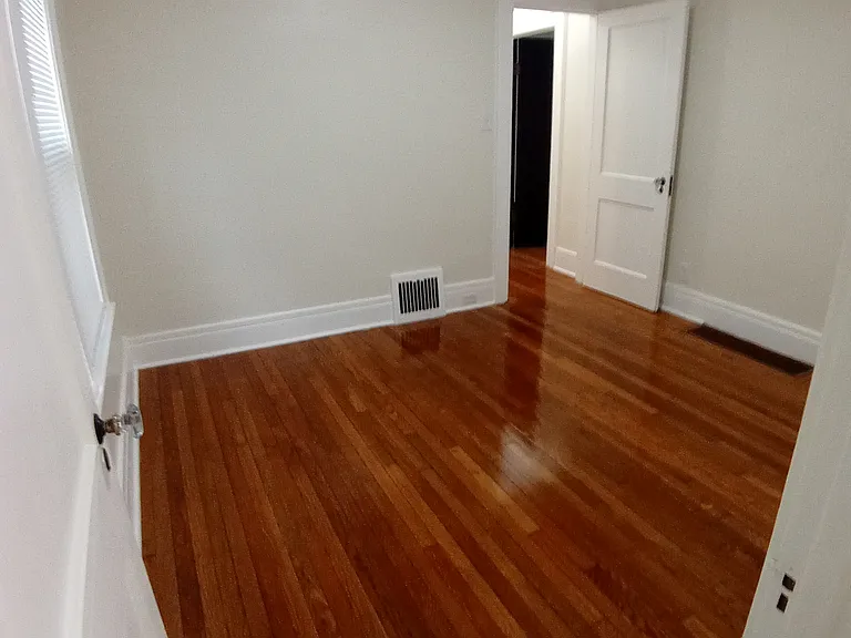 123 Onondaga Ave #2 — Photo 31