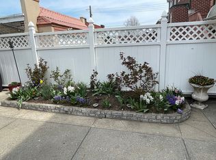 8741 Union Tpke, Flushing, NY 11385