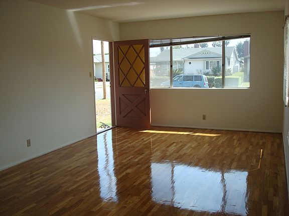 2nd image of 13631 Allegan St