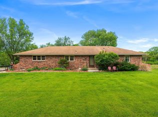 4631 SE Manitowoc Dr, Berryton, KS 66409