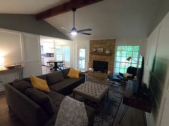 3rd image of 3016 Westwood Main Dr
