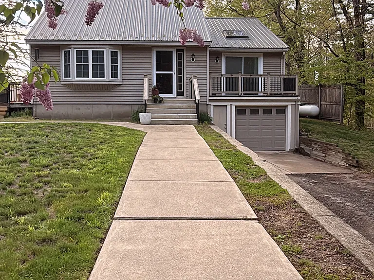 40 Old Runnells Bridge Rd — Photo 4