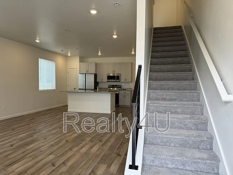 203 E Arcade Dr #1 — Photo 9